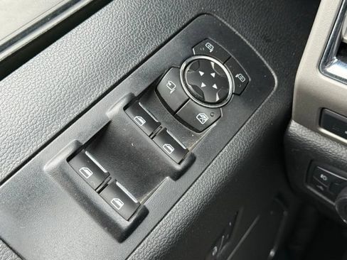 Used 2015 Ford F150 Lariat w/ Equipment Group 502A Luxury AWD/4WD image 18