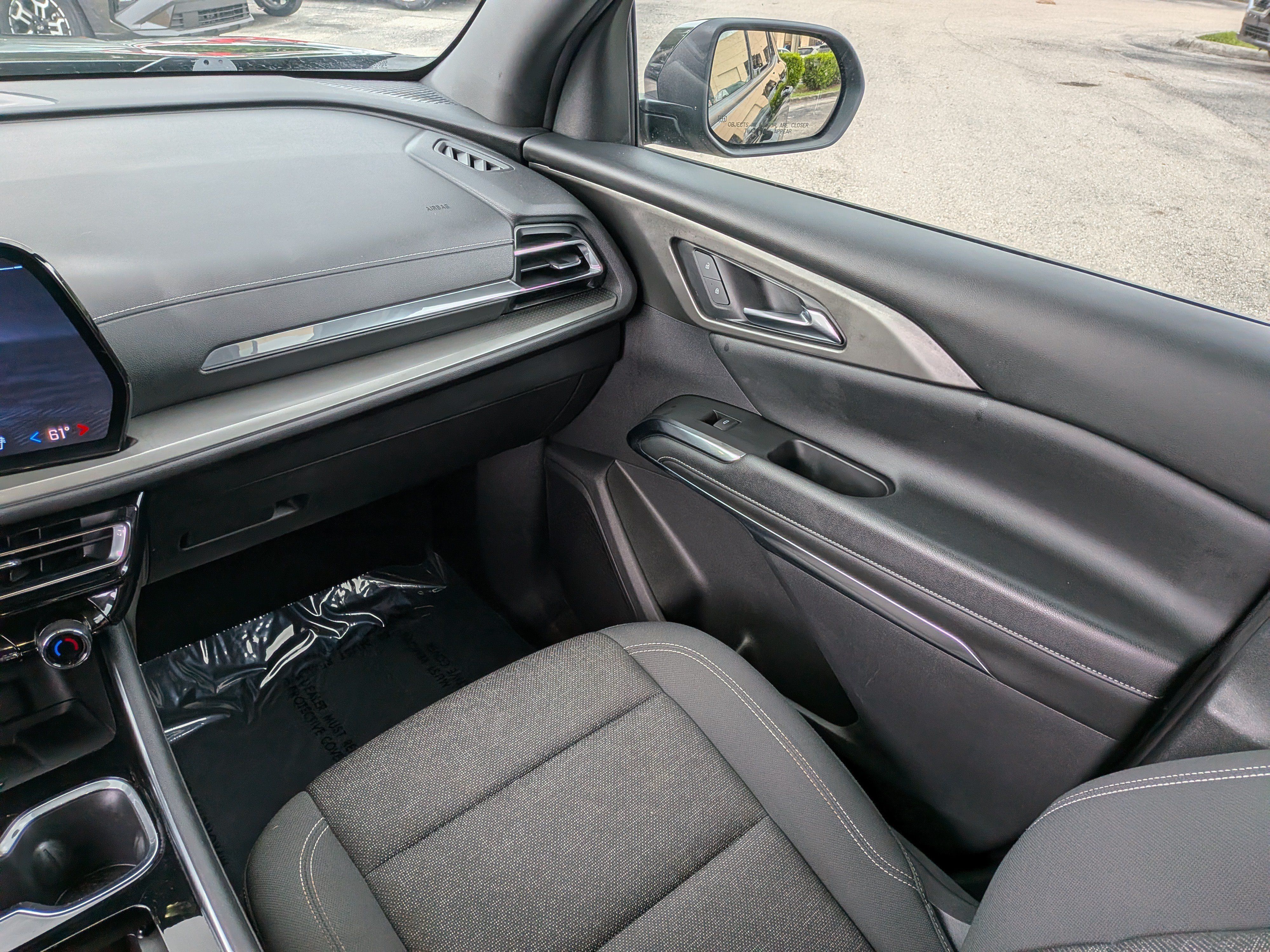 Used 2024 Chevrolet Traverse LT FWD image 19