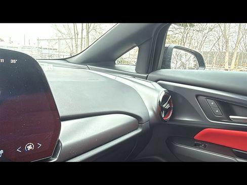 New 2025 Chevrolet Equinox EV RS image 17