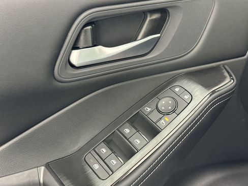New 2026 Nissan Rogue SV AWD/4WD image 13