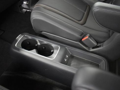 New 2026 Nissan Armada SL w/ Captain's Chari Seat Package image 37