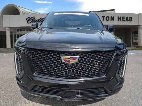 Certified 2025 Cadillac Escalade ESV Sport Platinum AWD/4WD image 8