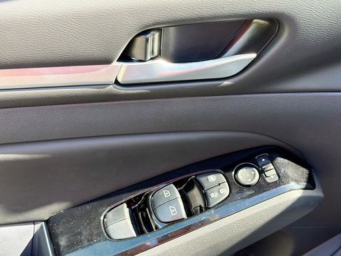 New 2025 Nissan Altima 2.5 SL image 18