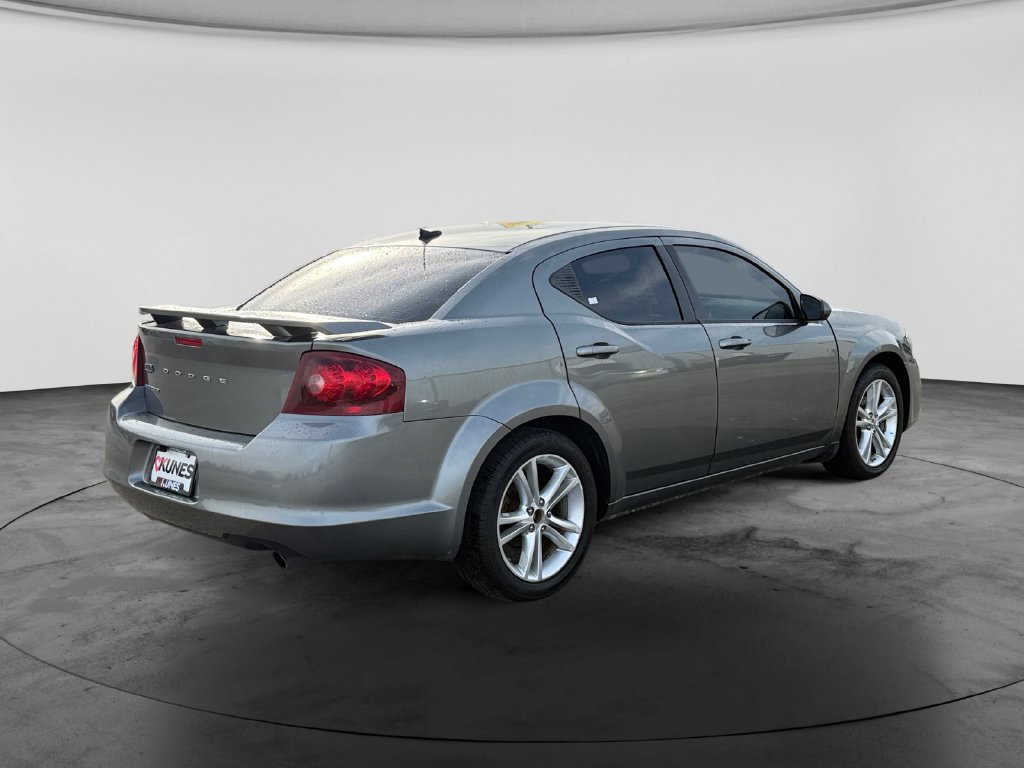 Used 2012 Dodge Avenger SXT Plus FWD image 9