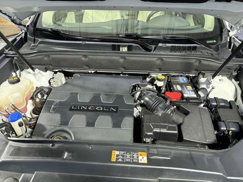 Used 2018 Lincoln MKX Reserve AWD/4WD image 33