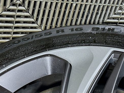 Used 2020 Honda Civic LX image 31