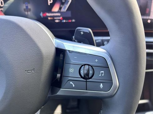 Used 2025 BMW X1 xDrive28i w/ Premium Package image 11