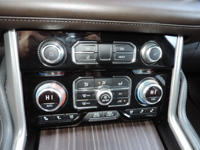 Used 2021 GMC Yukon Denali AWD/4WD image 30