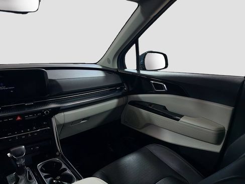 Used 2024 Kia Carnival SX Prestige FWD image 26