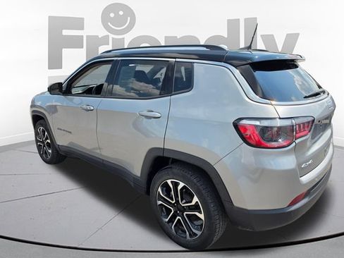 Used 2022 Jeep Compass Limited AWD/4WD image 7
