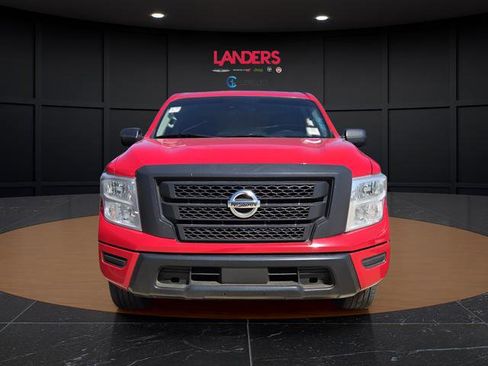 Used 2022 Nissan Titan S image 4