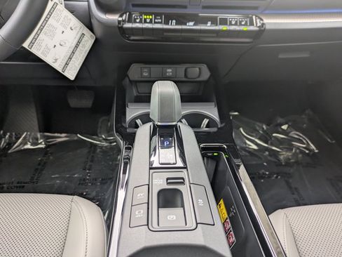 New 2024 Toyota Corolla LE FWD image 18