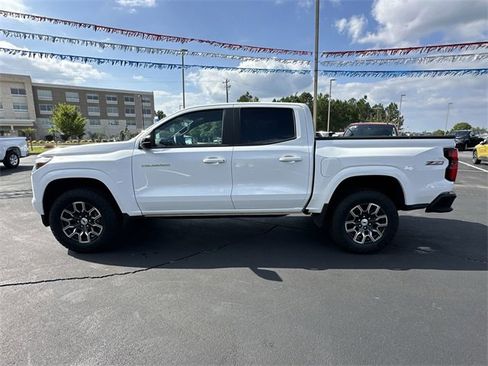 Used 2023 Chevrolet Colorado Z71 w/ Advanced Trailering Package image 5
