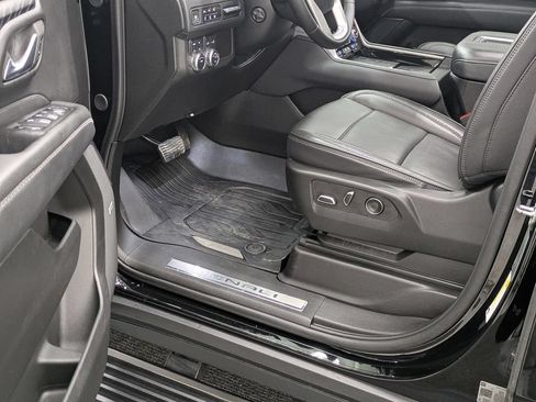 Used 2024 GMC Yukon Denali AWD/4WD image 41