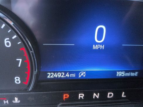 Used 2024 Ford Explorer XLT w/ Class IV Trailer Tow Package image 16