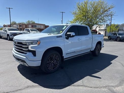 New 2026 Chevrolet Silverado 1500 High Country w/ Technology Package AWD/4WD image 3
