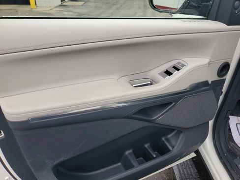 New 2025 Lincoln Navigator L Reserve image 7