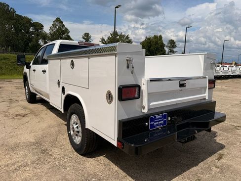 New 2026 GMC Sierra 2500 Pro w/ Convenience Package RWD image 3