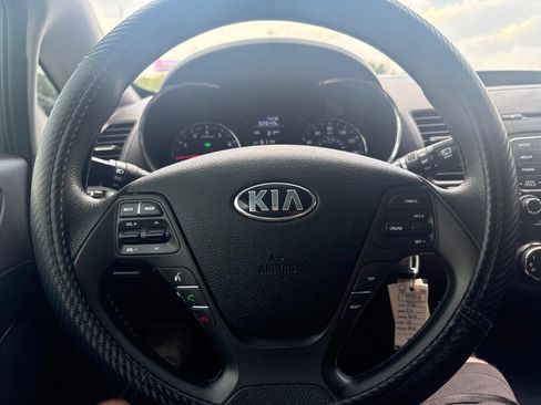 Used 2016 Kia Forte LX FWD image 14