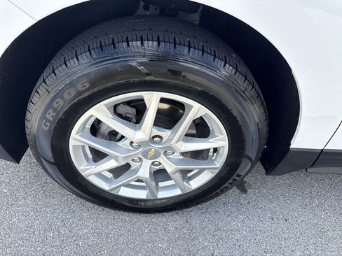 Used 2022 Chevrolet Equinox LT image 12