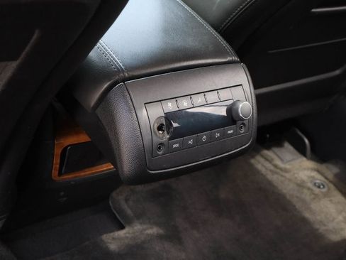 Used 2009 Buick Enclave CXL w/ Entertainment Package #2 image 22