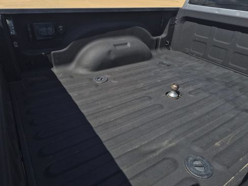 Used 2022 RAM 2500 Big Horn AWD/4WD image 12