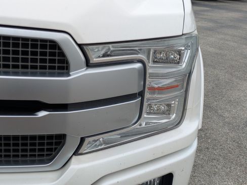Used 2019 Ford F150 Platinum w/ Equipment Group 701A Luxury AWD/4WD image 9