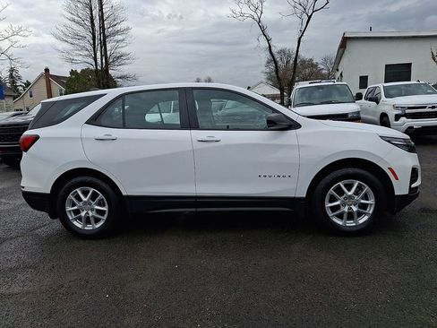 Certified 2023 Chevrolet Equinox LS w/ LPO, Floor Liner Package AWD/4WD image 10