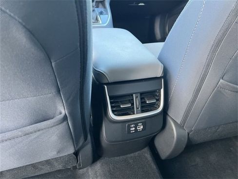 Used 2023 Subaru Outback Premium image 20