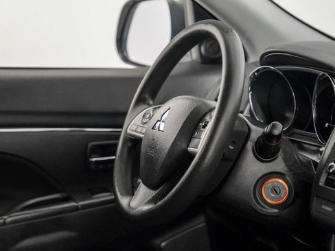 Used 2020 Mitsubishi Outlander Sport ES image 11