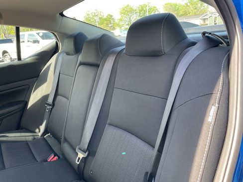 Used 2025 Nissan Altima 2.5 SV image 40