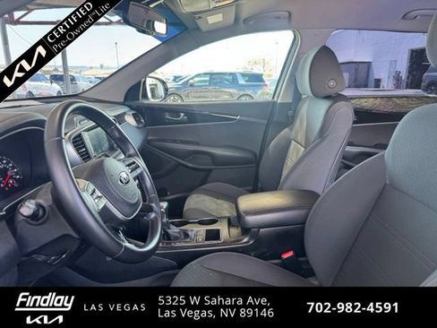Used 2019 Kia Sorento FWD w/ LX Convenience Package image 6