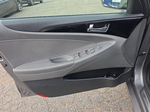 Used 2012 Hyundai Sonata Limited FWD image 8