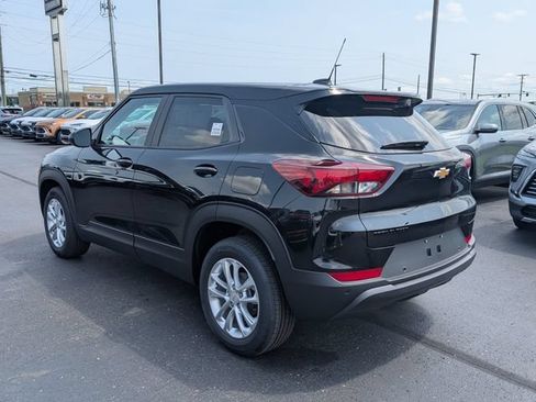 New 2026 Chevrolet TrailBlazer LS w/ LS Convenience Package FWD image 6