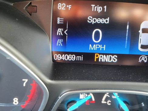Used 2017 Ford Escape SE w/ Equipment Group 201A AWD/4WD image 32