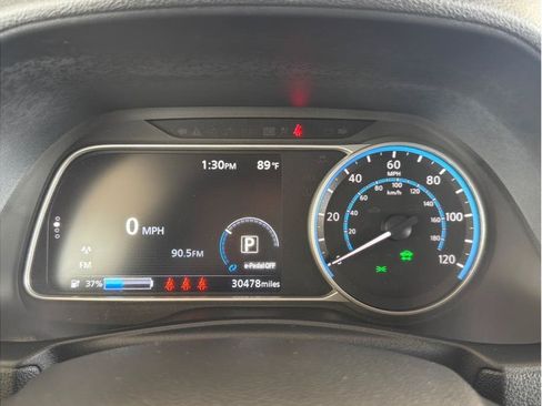 Used 2025 Nissan Leaf S FWD image 16