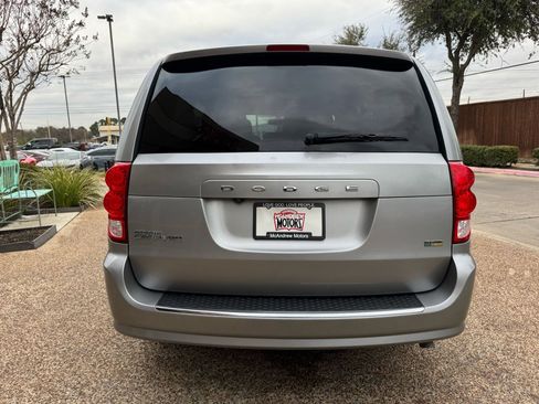 Used 2017 Dodge Grand Caravan SE w/ Power Window Group image 9