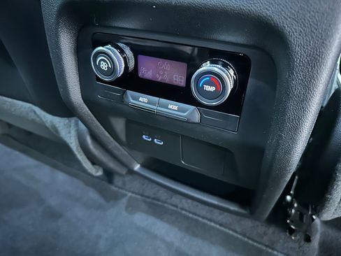 Certified 2025 Buick Enclave Sport Touring image 23