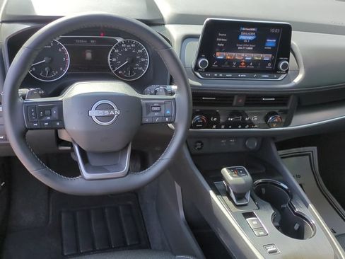 Used 2026 Nissan Rogue SV FWD image 16
