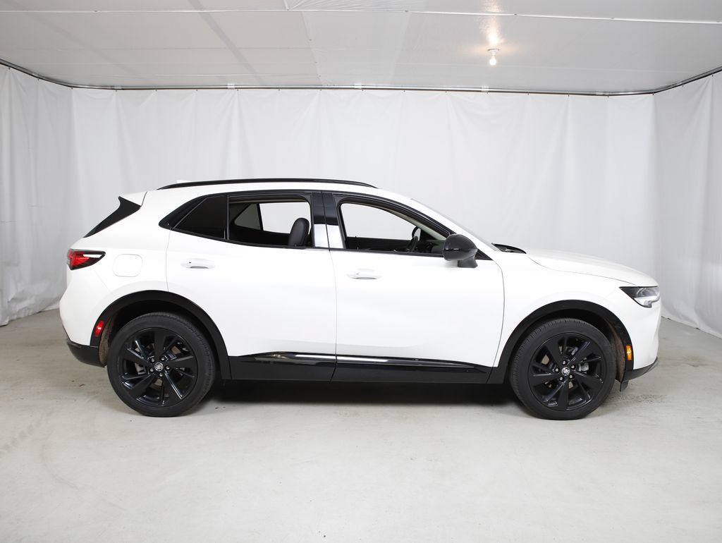 Used 2023 Buick Envision Essence w/ Sport Touring Package AWD/4WD image 2