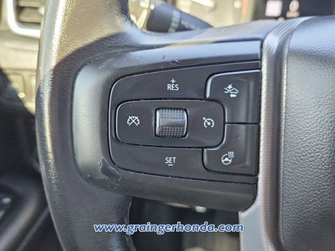 Used 2021 GMC Yukon Denali w/ Denali Premium Package image 19