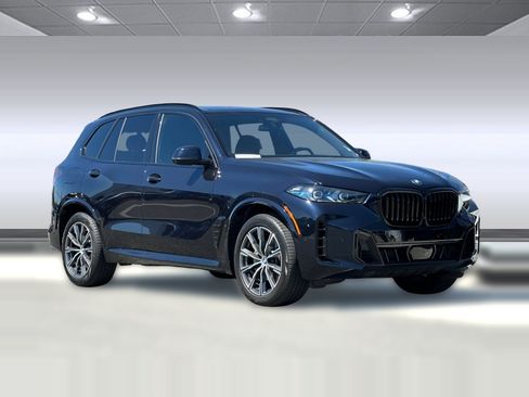 Used 2025 BMW X5 xDrive40i w/ M Sport Package AWD/4WD image 7