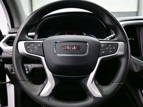Used 2023 GMC Acadia SLE w/ Driver Convenience Package FWD image 23