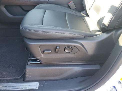 New 2026 GMC Sierra 2500 SLT w/ SLT Premium Package image 28