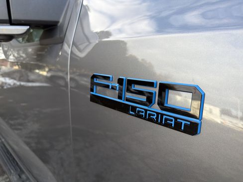 Used 2024 Ford F150 Lightning Lariat image 36