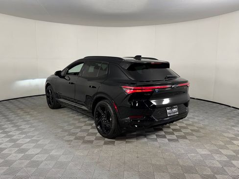 Used 2024 Chevrolet Equinox EV RS image 8