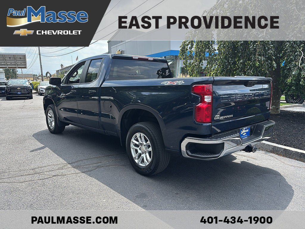 Used 2023 Chevrolet Silverado 1500 LT AWD/4WD image 19