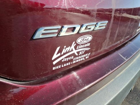 Used 2019 Ford Edge Titanium w/ Cold Weather Package image 5