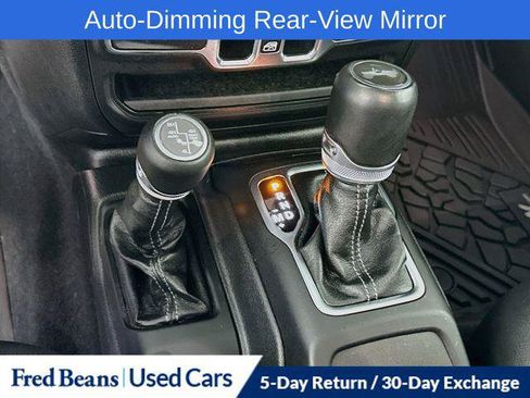 Certified 2024 Jeep Wrangler Unlimited Sahara w/ Technology Group AWD/4WD image 24