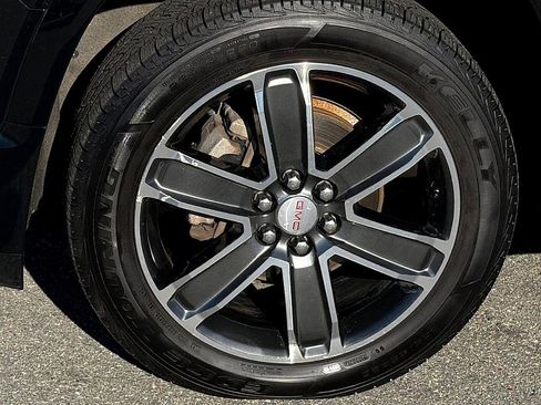 Used 2018 GMC Acadia Denali w/ LPO, Cargo Package image 6